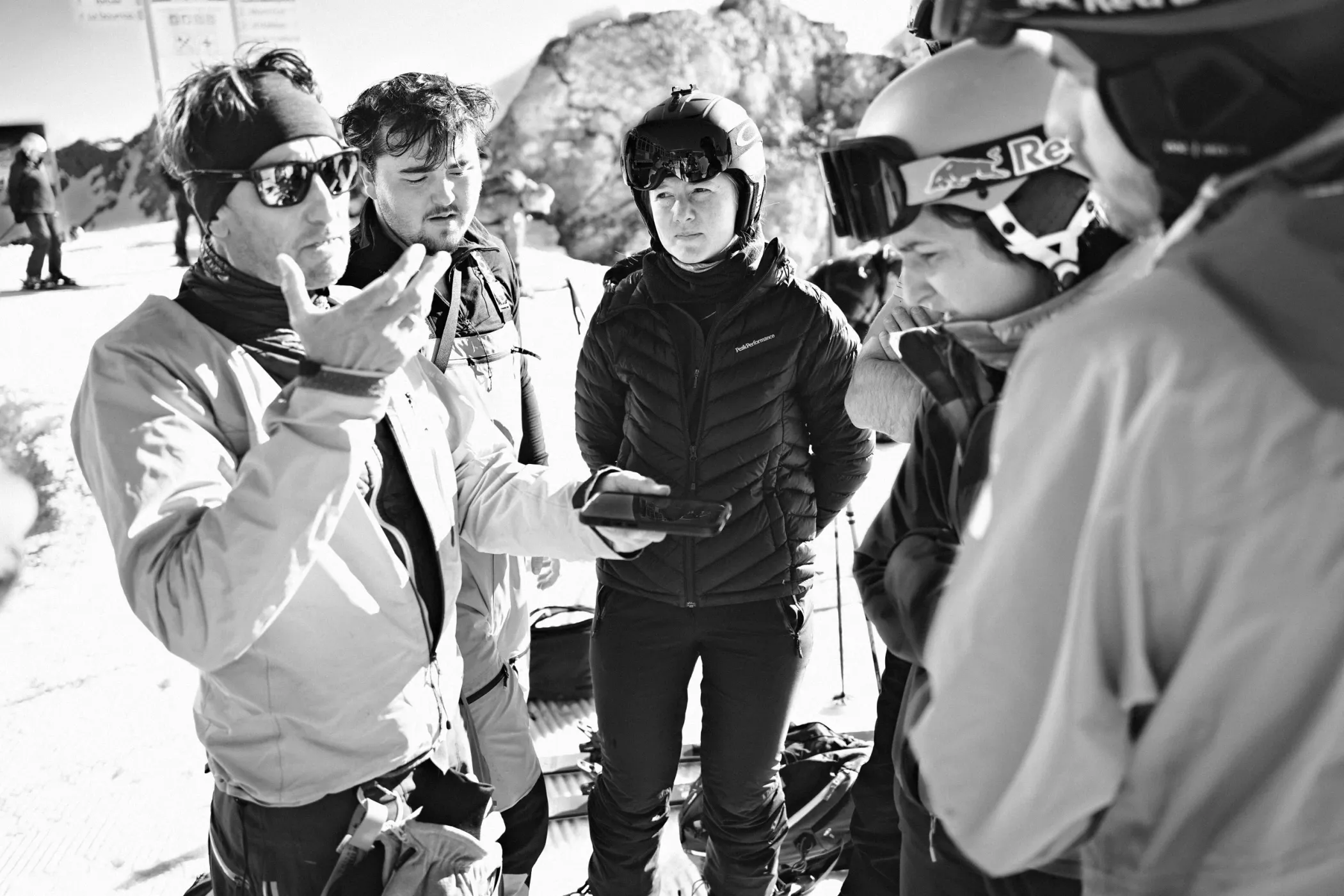 Briefing du groupe avant la descente hors-piste